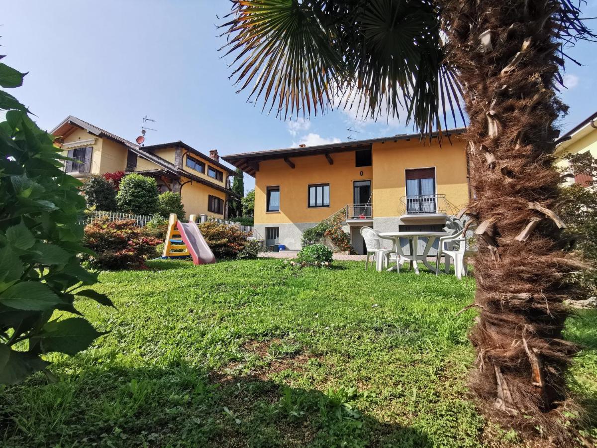 Villa Grandma'S Garden House à Angera Extérieur photo